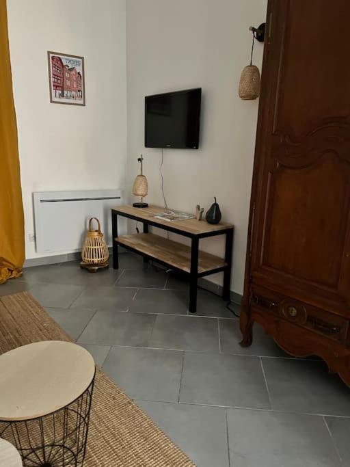 La Jolie Petite Maison Saint-Andre-les-Vergers Bagian luar foto