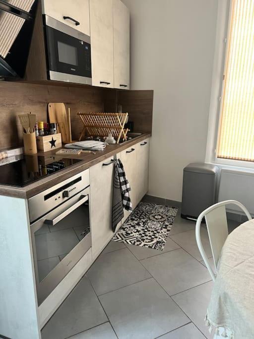 La Jolie Petite Maison Saint-Andre-les-Vergers Bagian luar foto