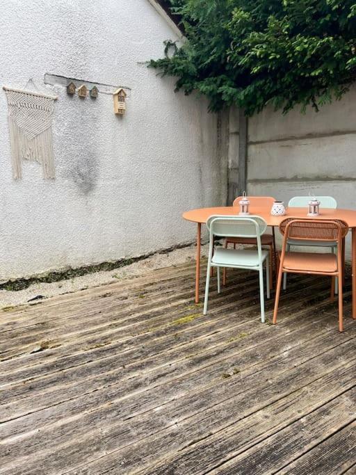 La Jolie Petite Maison Saint-Andre-les-Vergers Bagian luar foto